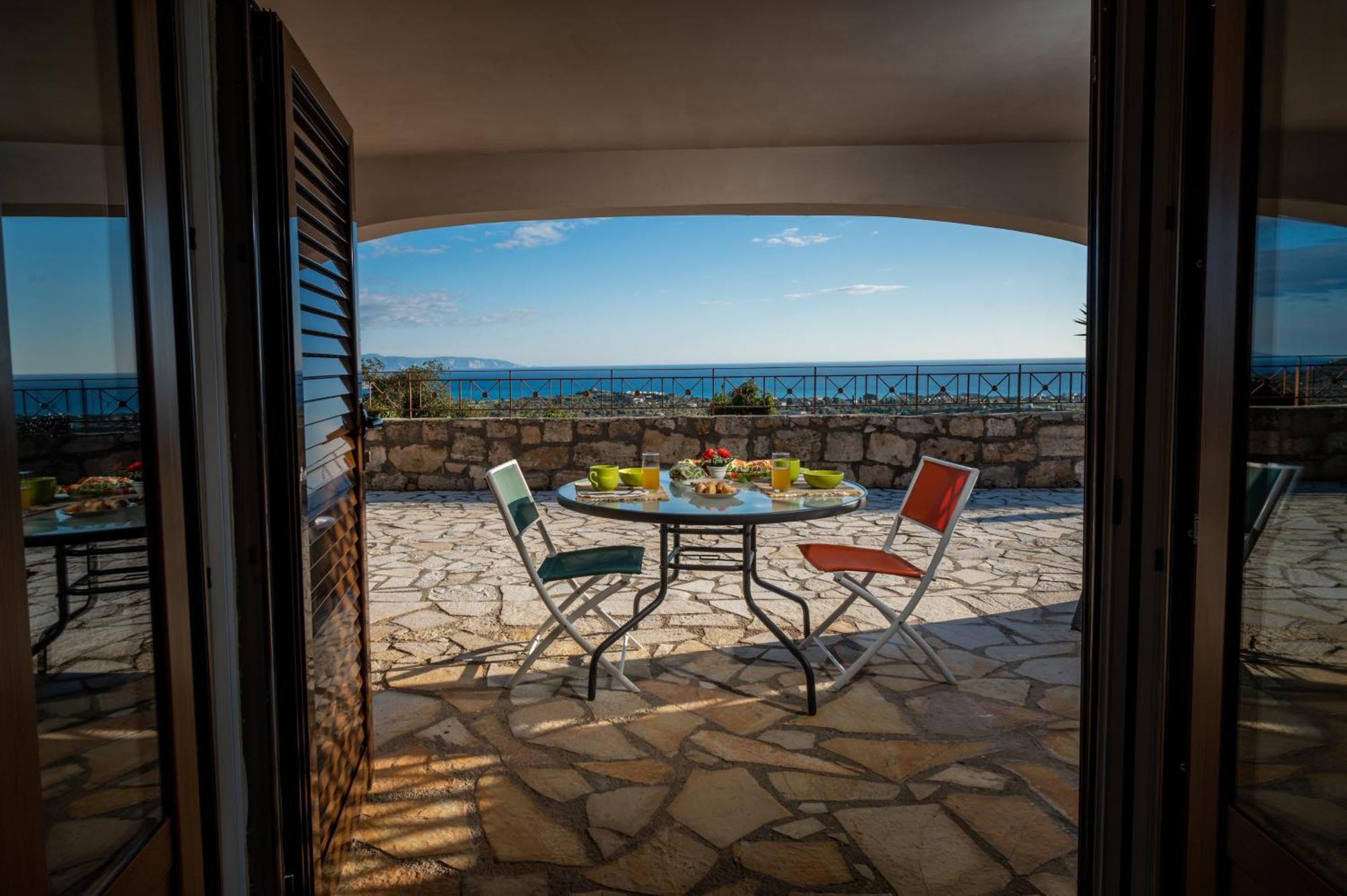 Vivian'S Residence Endless View Svoronata Exterior photo